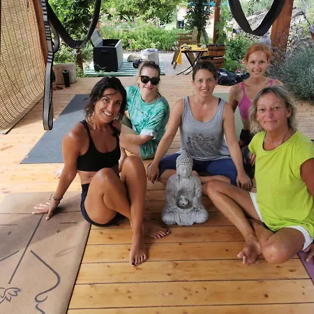 Shanti Yoga & Meditation Apartment *